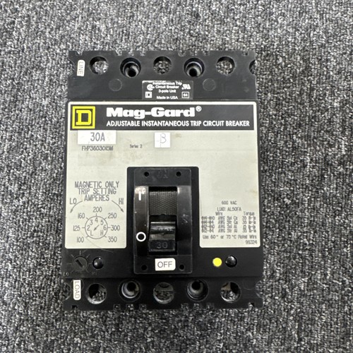 Square fhp3603015m 30 amp - fhp3603015m, 3p